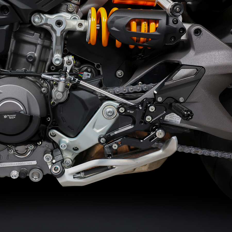 D004-Rearsets-Ducati-Streetfighter-V2-V2S