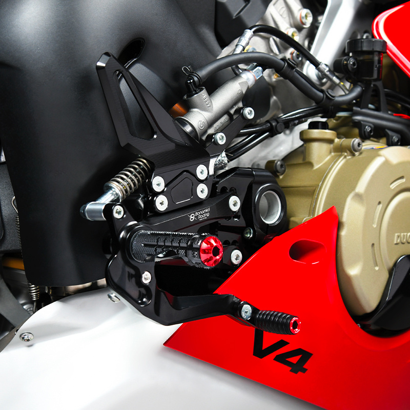 DV4-rearsets-ducati-panigale-v4