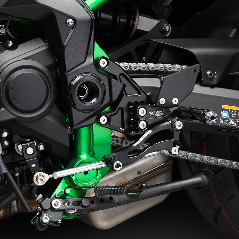 K023-Rearsets-Kawasaki-Z900